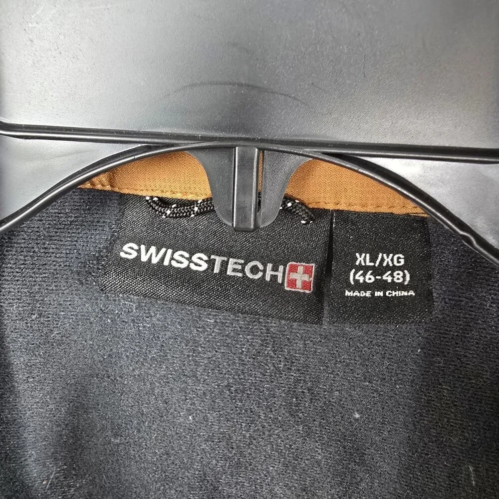 SwissTech Mens XL Tan Full Zip Jacket With Pockets